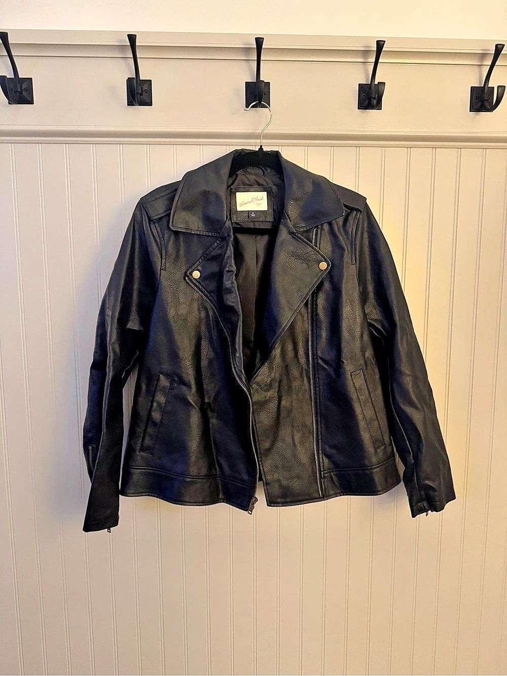 Universal Thread Faux Leather Moto Jacket in Black Size Medium